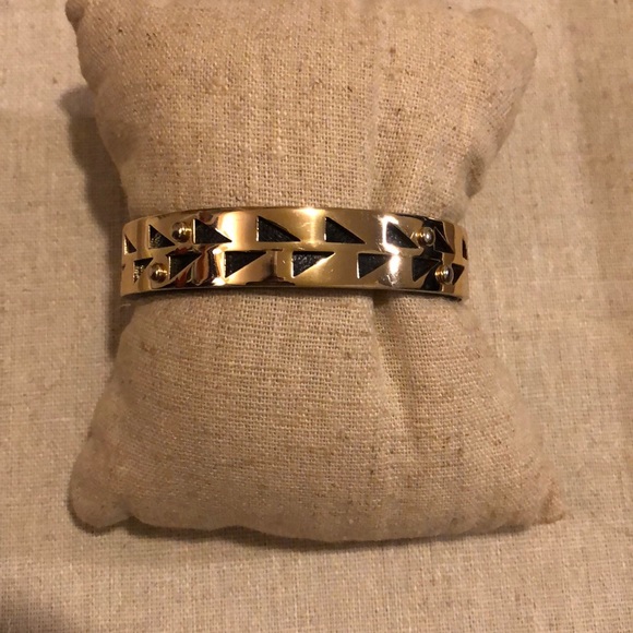 S&D Addison Cuff - Picture 2 of 5